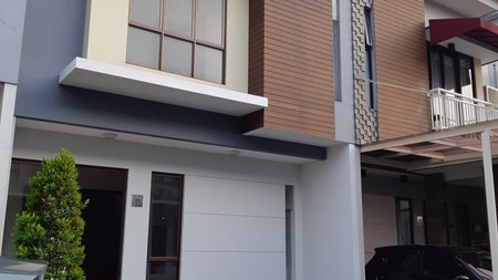 Rumah Bagus Di Cluster Callysta Graha Raya Bintaro Jaya