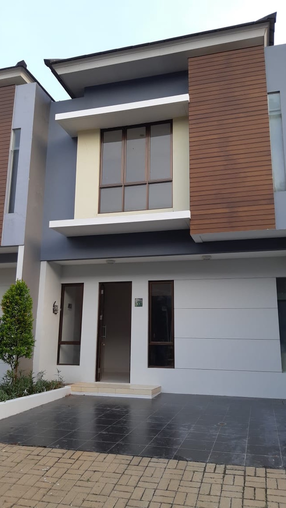 Rumah Bagus Di Cluster Callysta Graha Raya Bintaro Jaya