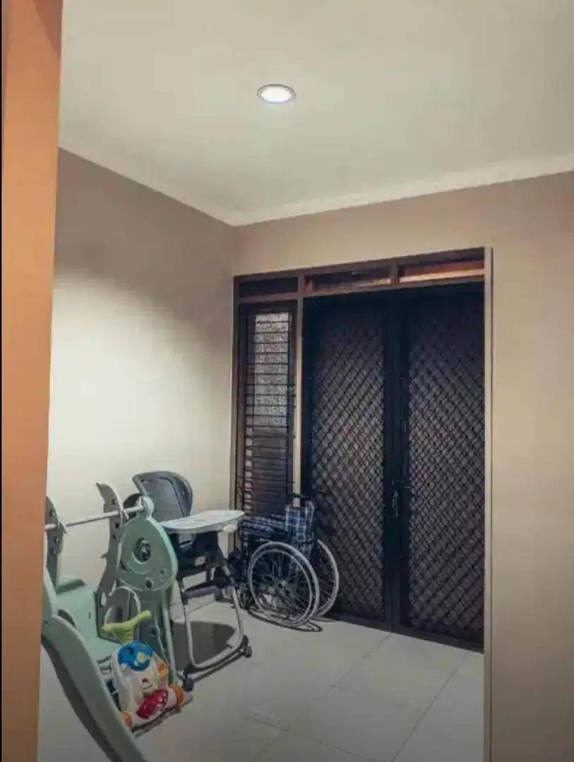 Best Price. Rumah bagus Anggrek Loka, BSD