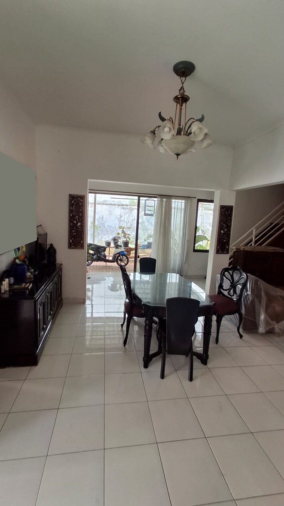 Rumah Hitung Tanah Area Cipete