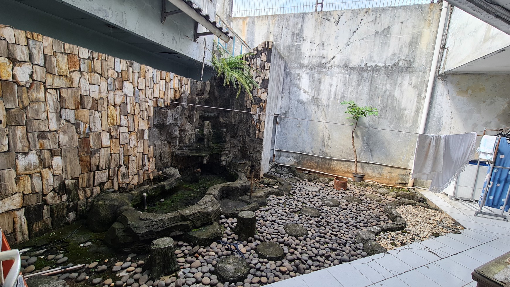 Rumah Hitung Tanah Area Cipete