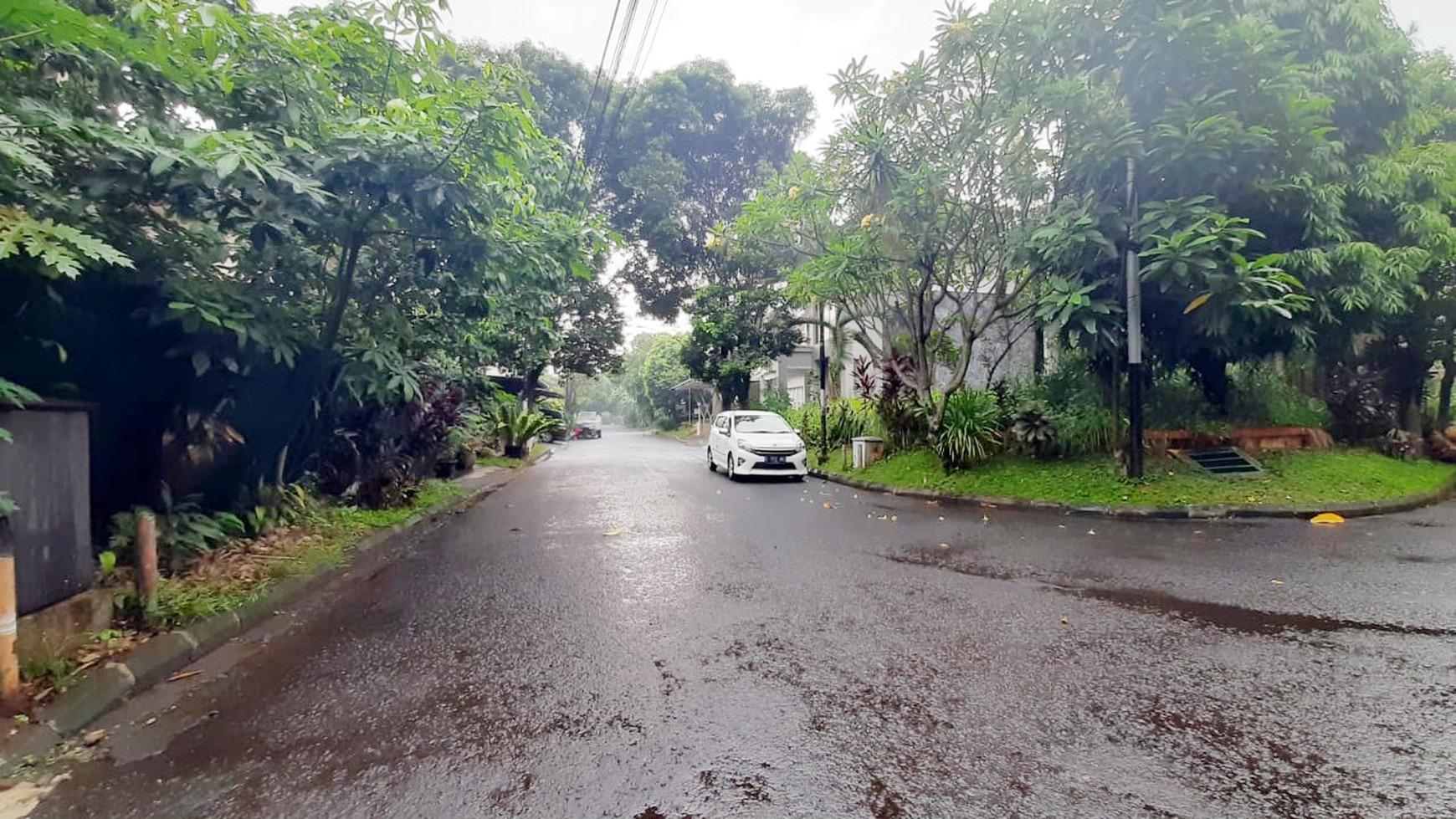 Rumah Hitung Tanah Area Cipete