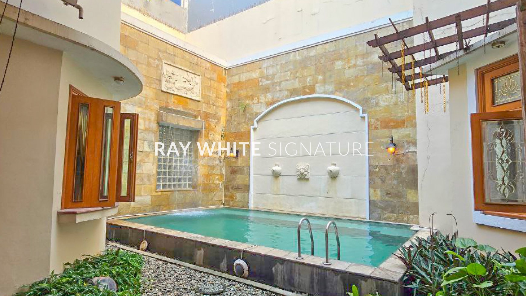 Rumah Hitung Tanah Area Cipete