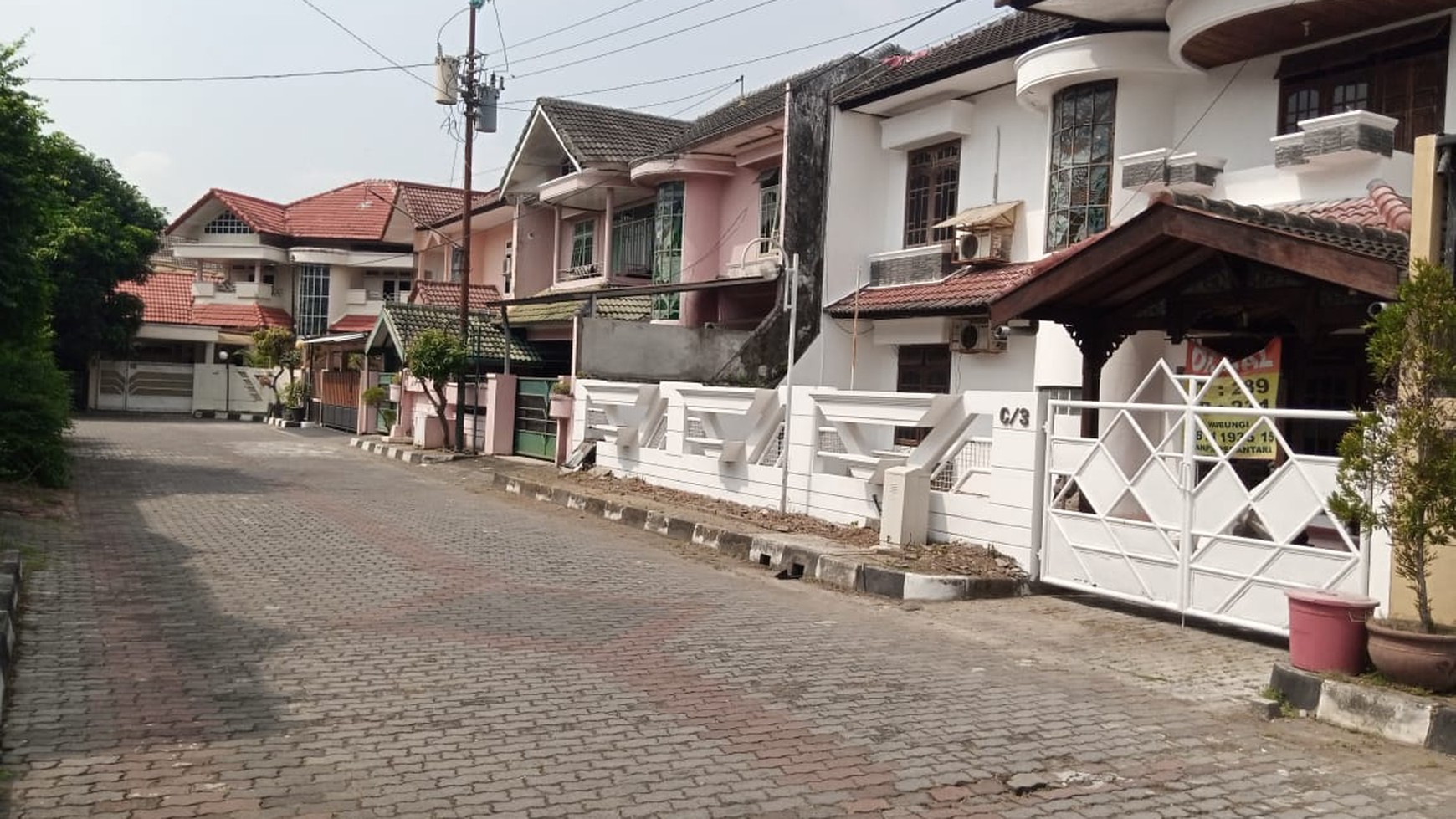 Rumah Mewah Semi Furnish Dalam Perumahan Dekat Pakuwon Mall Sleman 