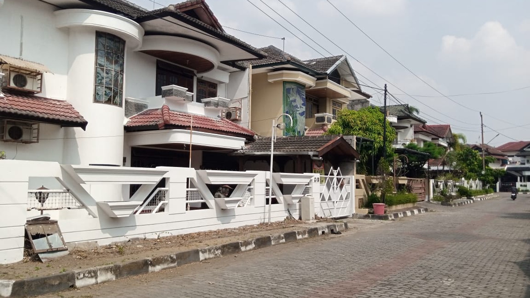 Rumah Mewah Semi Furnish Dalam Perumahan Dekat Pakuwon Mall Sleman 