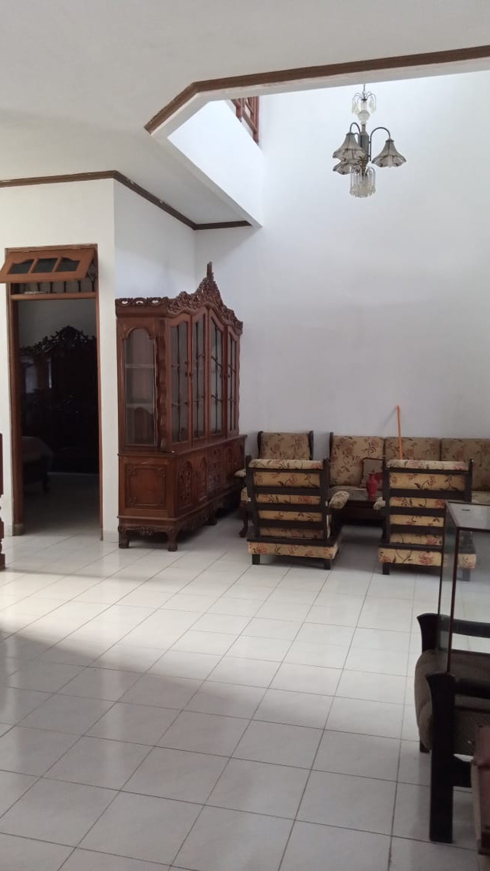 Rumah Mewah Semi Furnish Dalam Perumahan Dekat Pakuwon Mall Sleman 