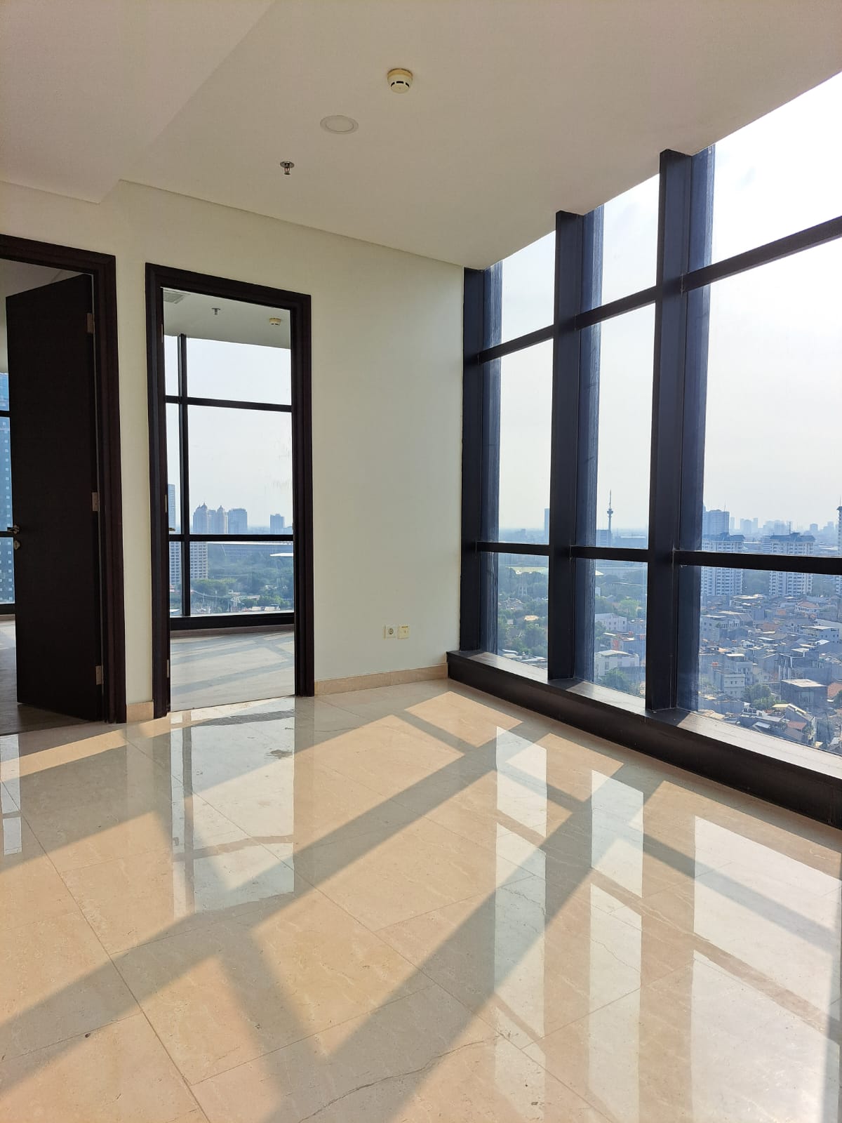 Dijual Apartemen Sudirman Suites