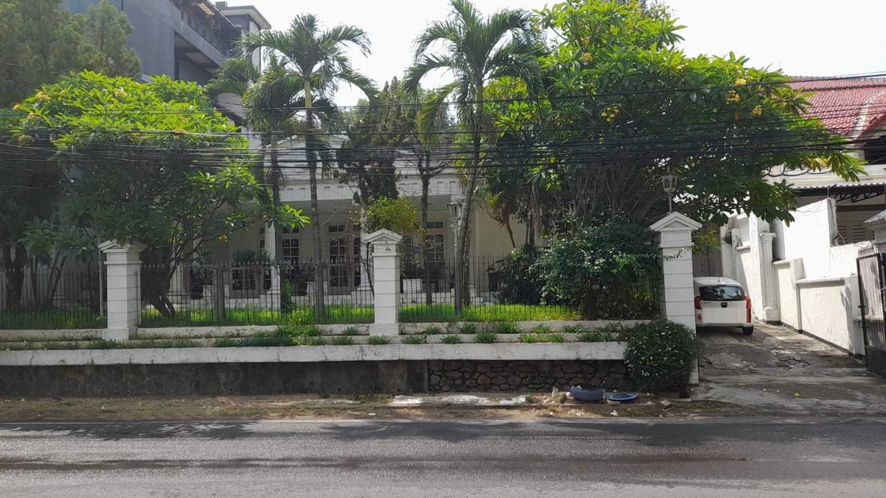 Rumah bagus, Asri siap huni di Semarang