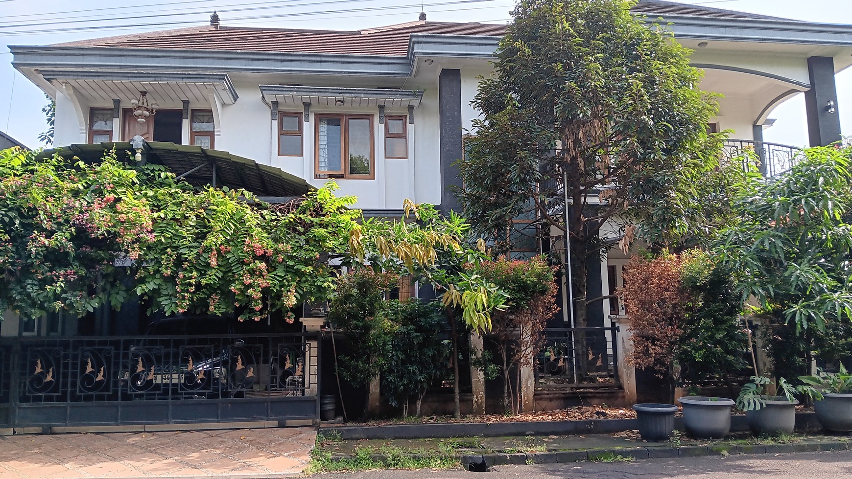 Rumah Bagus dan Asri Sertipikat Hak Milik Full Furnished Bintaro Pesanggrahan, Jakarta Selatan