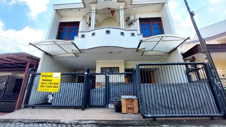 Rumah di Griya Kebraon Barat Surabaya Barat, 2 Lantai, Bagus + Terawat, Siap Huni - HS -