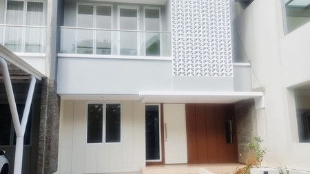 Rumah Bagus Di Discovery Lumina Bintaro Jaya Sektor 9