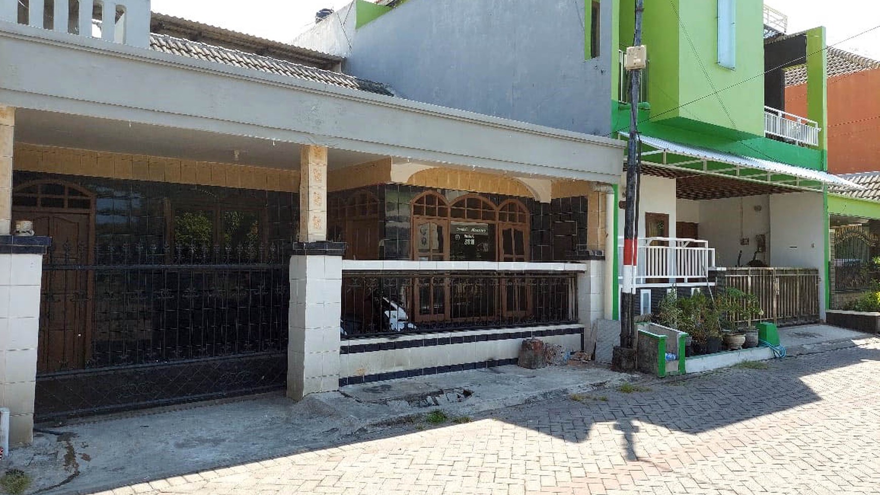 Rumah di Pondok Maritim Indah Surabaya Barat, SHM, Bagus + Terawat - HS -