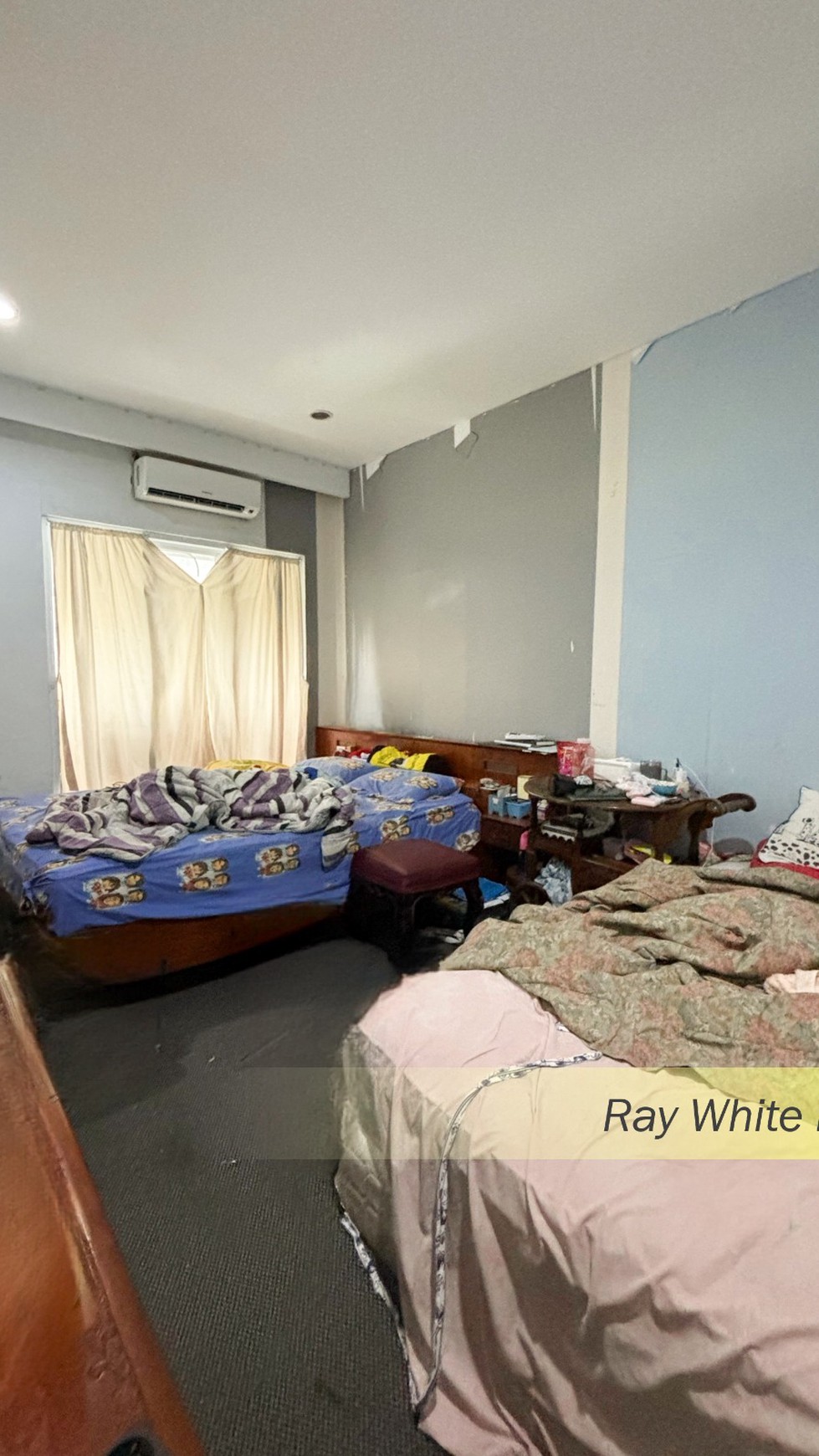 RUMAH DALAM TOWNHOUSE DI KAWASAN PREMIUM LEBAK BULUS, JAKARTA SELATAN