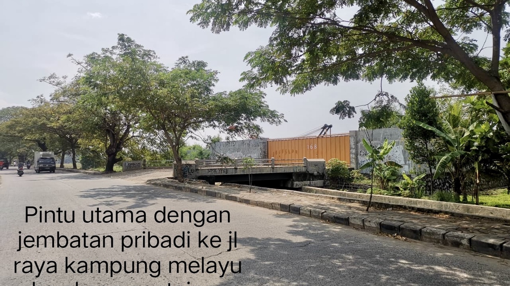 Dijual  Sebidang tanah dan bangunan gudang di Kampung Melayu, Tangerang