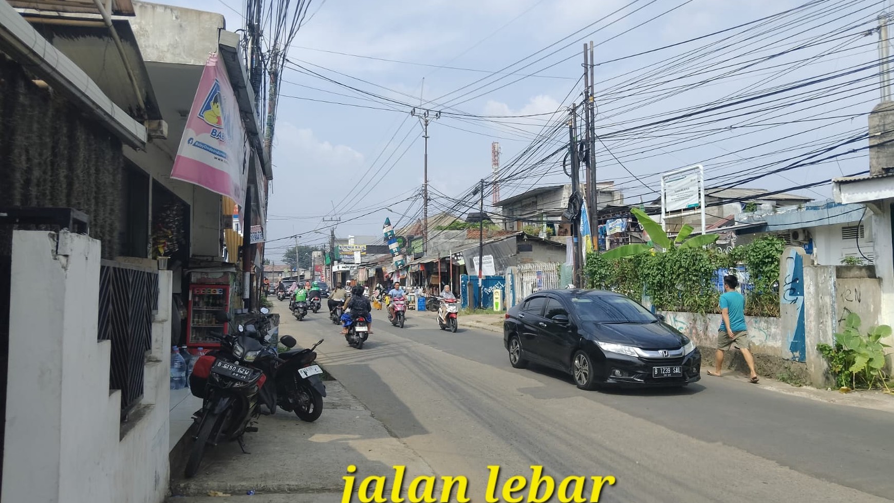 Rumah Jl Radar Auri - Cisalak Pasar, Cimanggis, Depok. 10x31. 
Lokasi super strategis: 
Cocok utk hunian maupun usaha