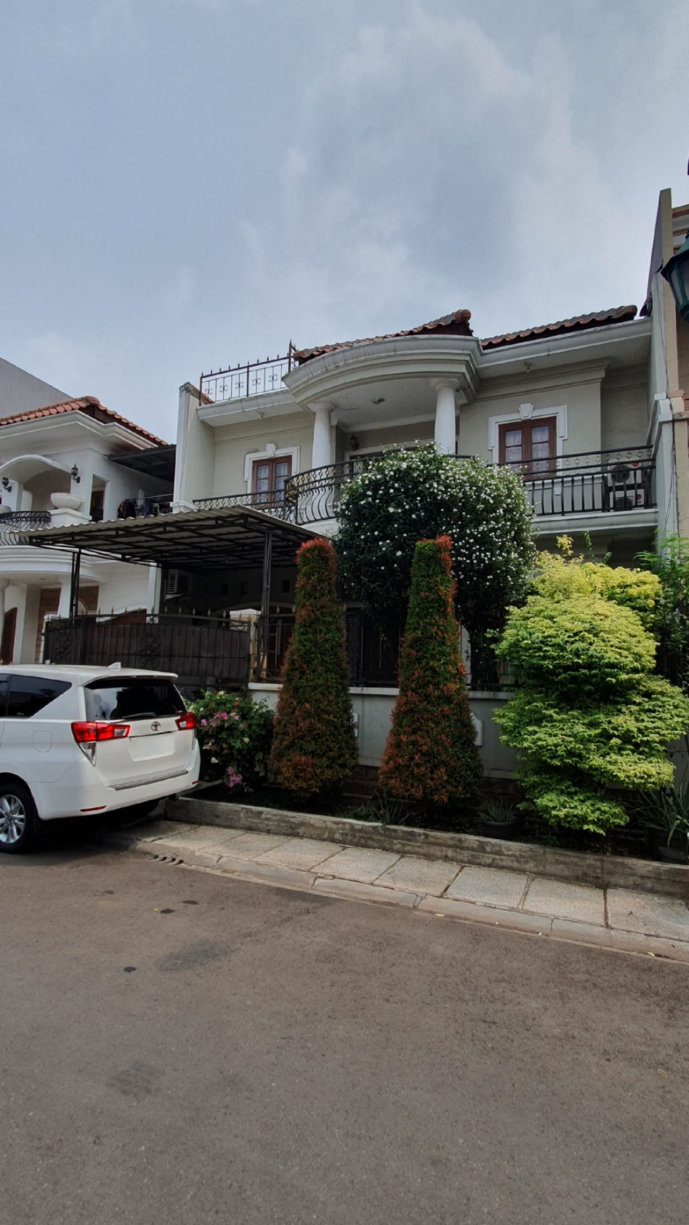 Rumah Pelangi Raya, Kelapa Gading Luas 10x23m2