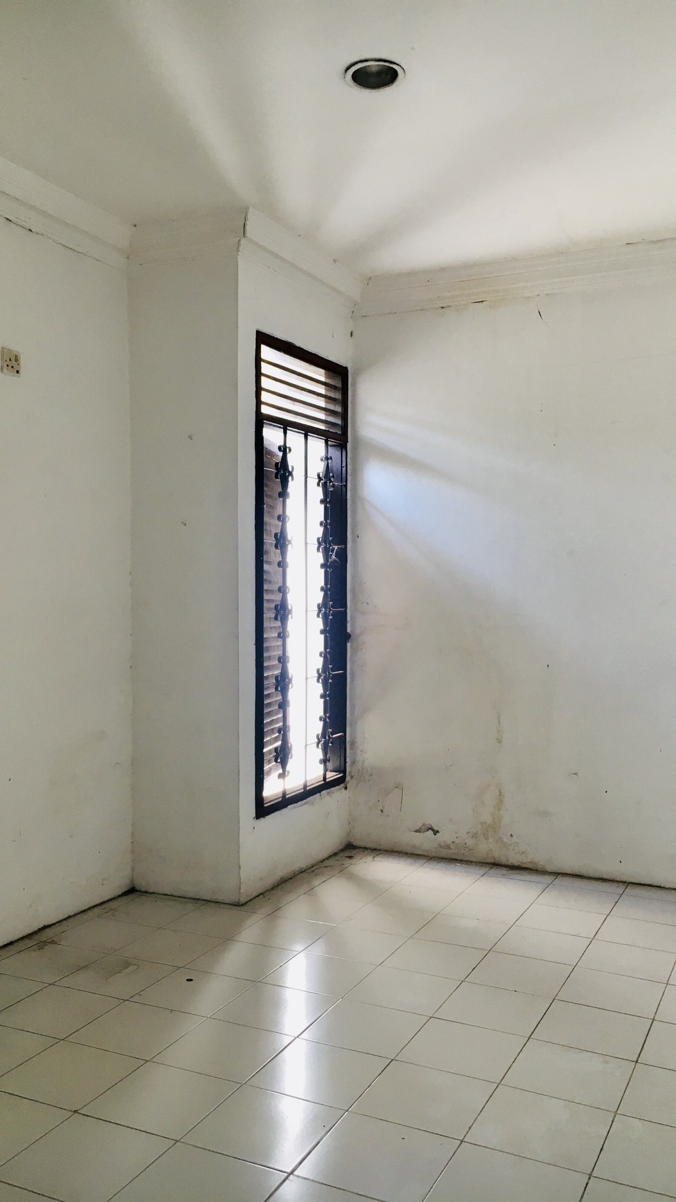 Dijual Rumah di Komplek Bukit Nusa Indah, Ciputat