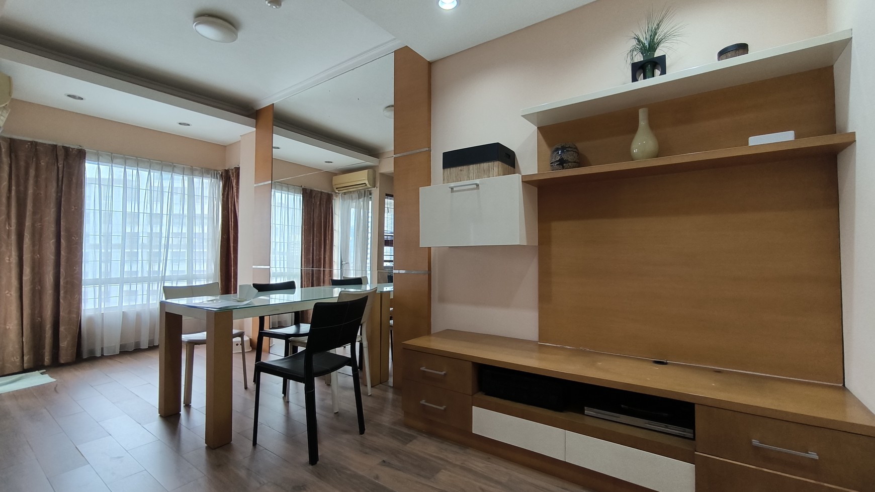 Apartement Sudirman Park - Lokasi Strategis - Kondisi Bagus & Terawat - Murah & Terjangkau - DIJUAL CEPAT