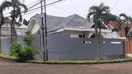 Fast Rent. Rumah hook Griya Loka, BSD