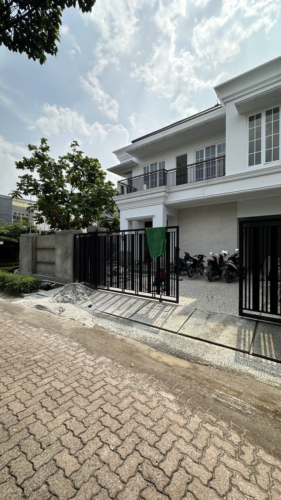 Rumah Brand New Modern Minimalis Jl Cempaka Sari Lebak Bulus