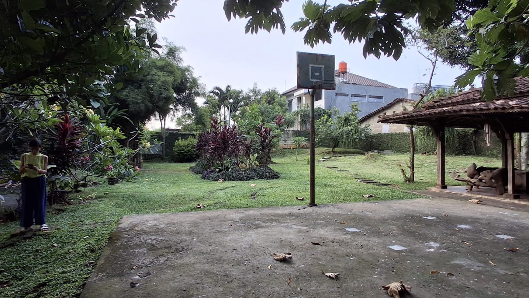 Rumah Hitung Tanah Area Cipete