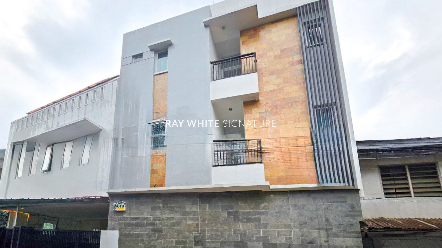 Rumah Hitung Tanah Area Cipete