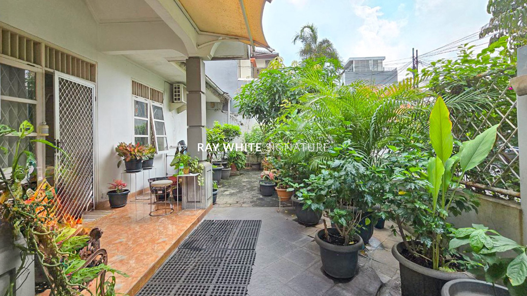 Rumah Hitung Tanah Area Cipete