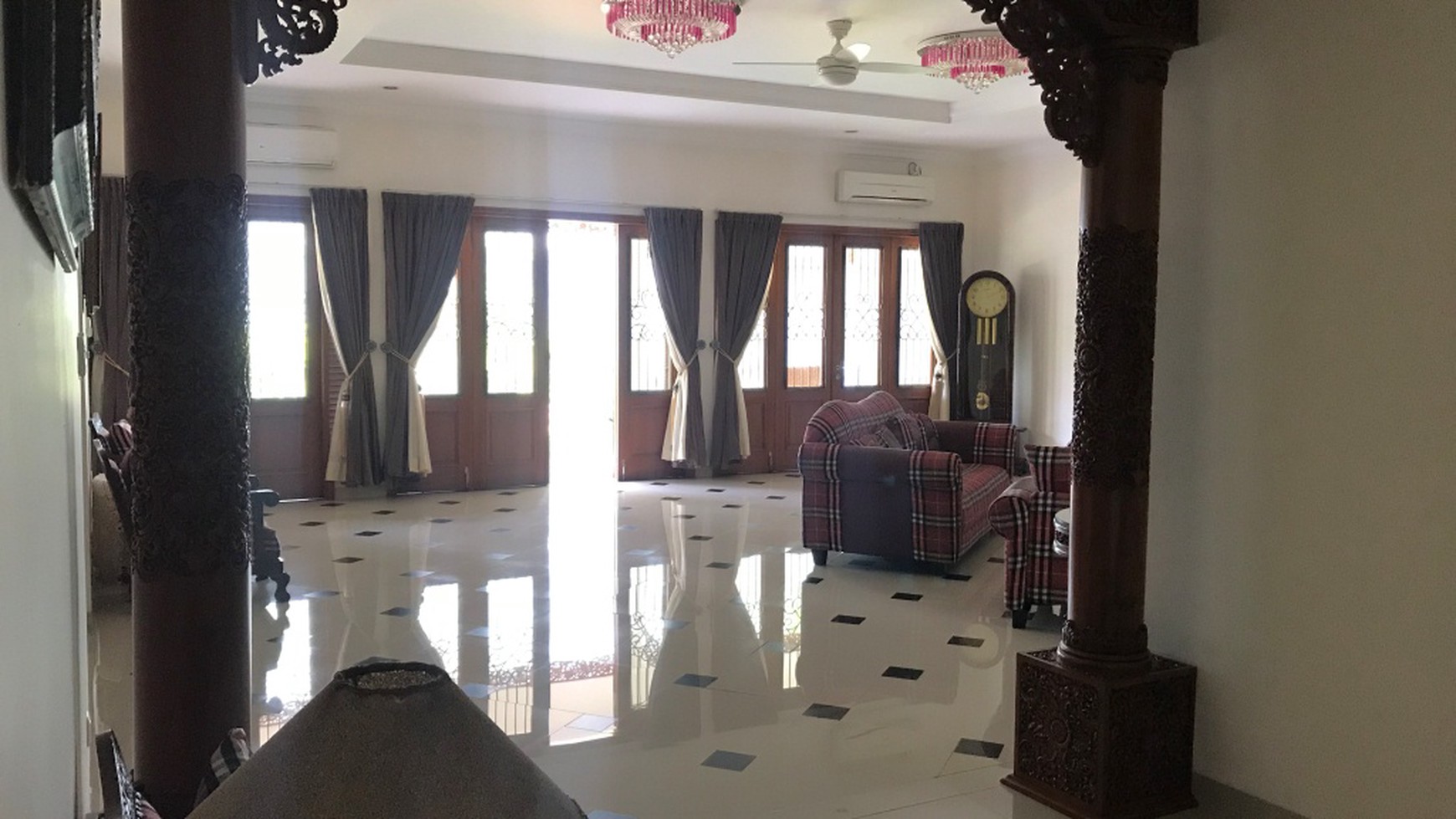 Beautiful Townhouse For Rent at Ampera