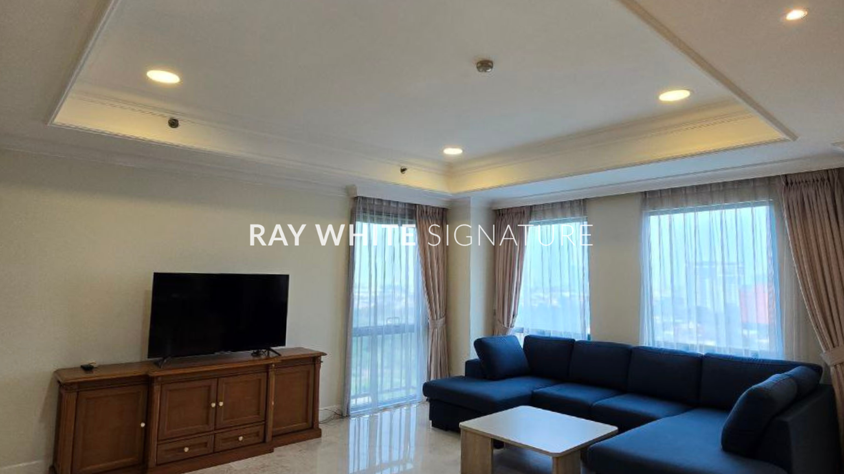 Dijual Apartment Bukit Golf Pondok Indah 3 Bedroom Semi Furnish