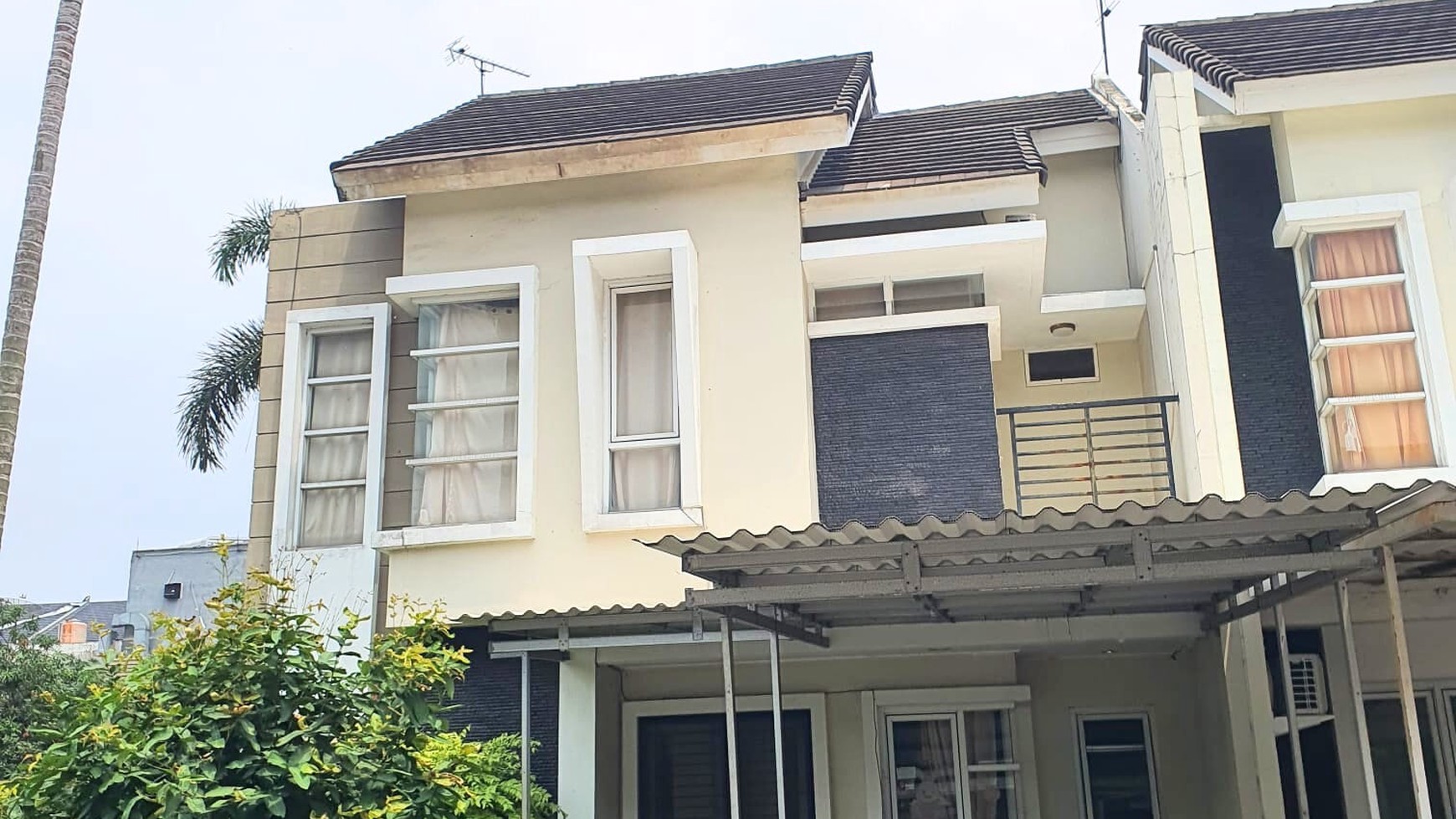 Rumah di Flourite Timur dikawasan Gading Serpong di Jual dengan Harga Menarik