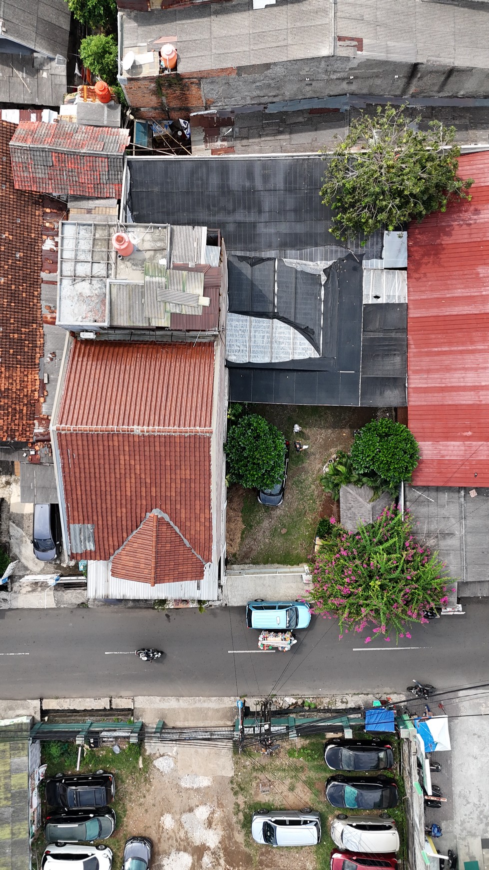 Tanah + bangunan 1 lantai di TEBET JakSel