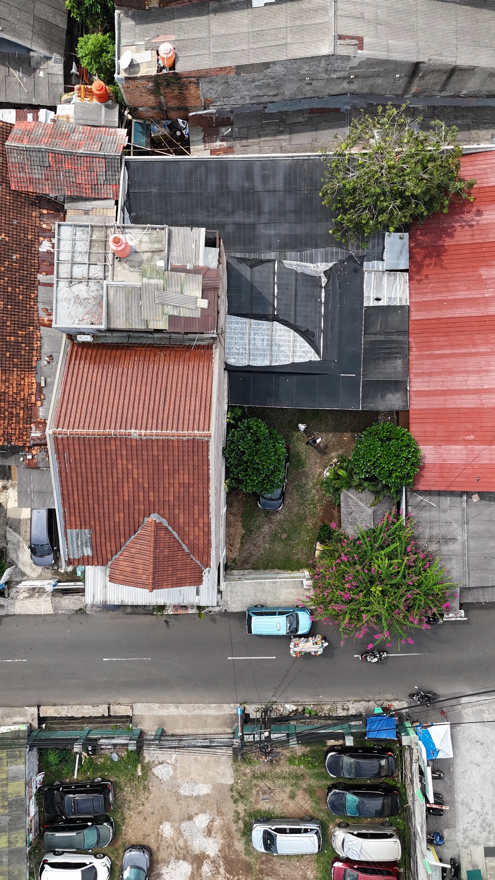 Tanah + bangunan 1 lantai di TEBET JakSel