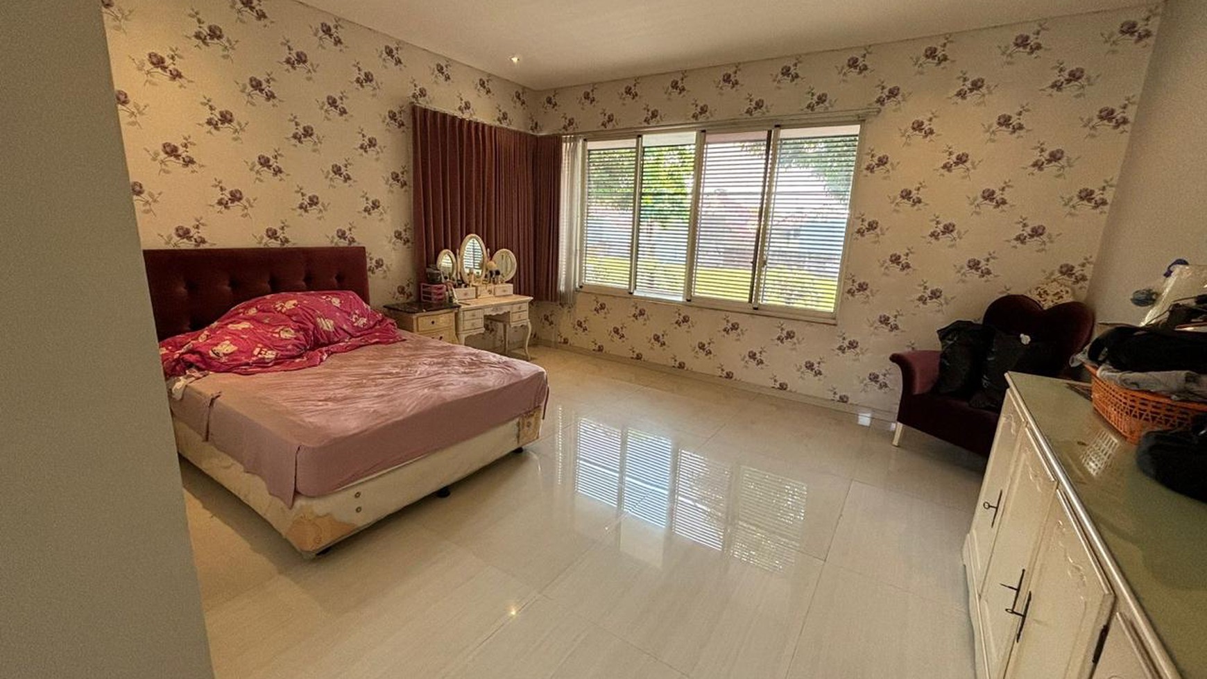 Dijual Rumah Raya Citraland Utama Surabaya Barat- Luas 541 am2 - Mewah Modern RAYA KEMBAR Utama Komersial Area Cocok buat Segala Usaha / Rumah Tinggal Mewah