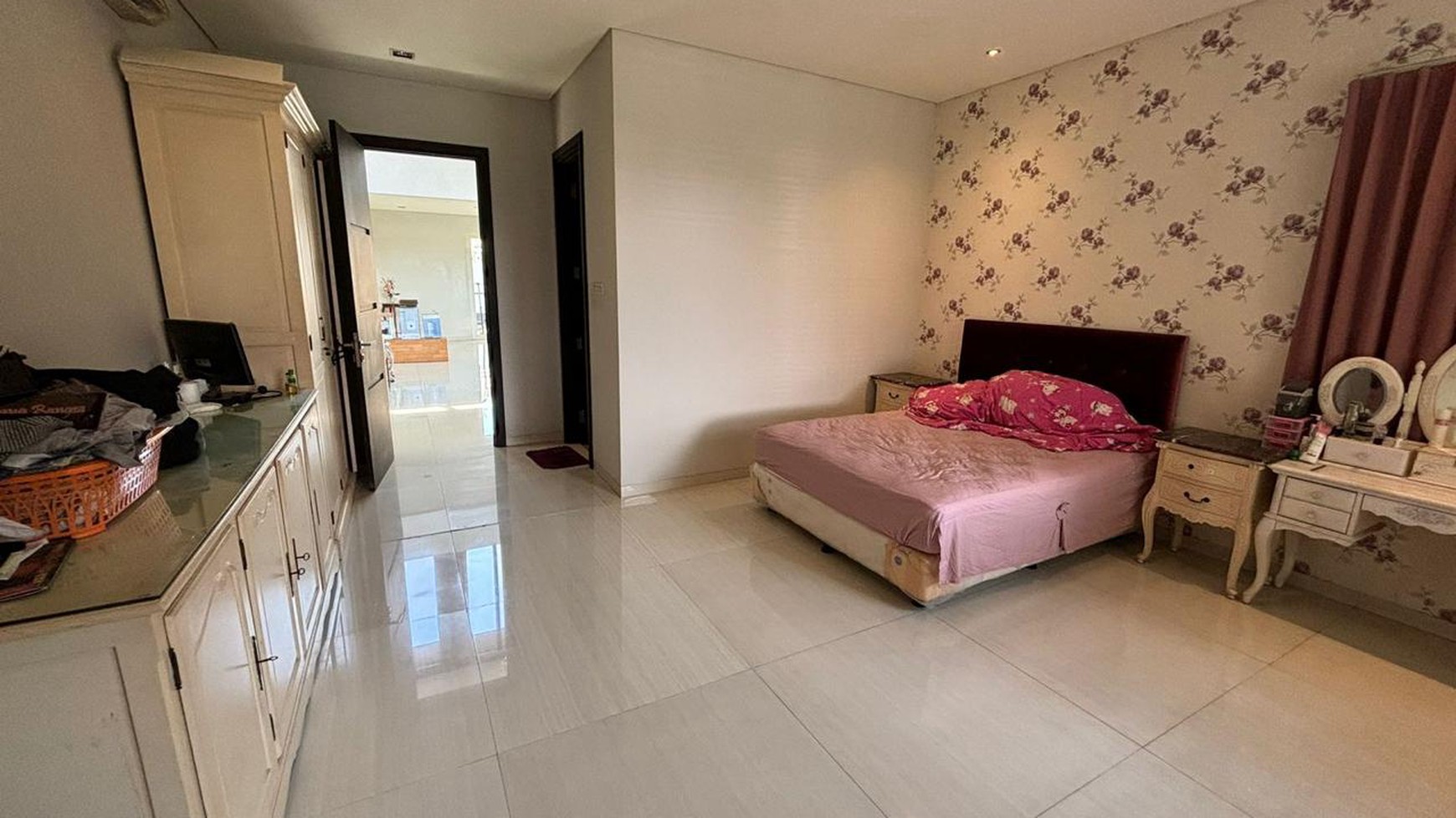 Dijual Rumah Raya Citraland Utama Surabaya Barat- Luas 541 am2 - Mewah Modern RAYA KEMBAR Utama Komersial Area Cocok buat Segala Usaha / Rumah Tinggal Mewah