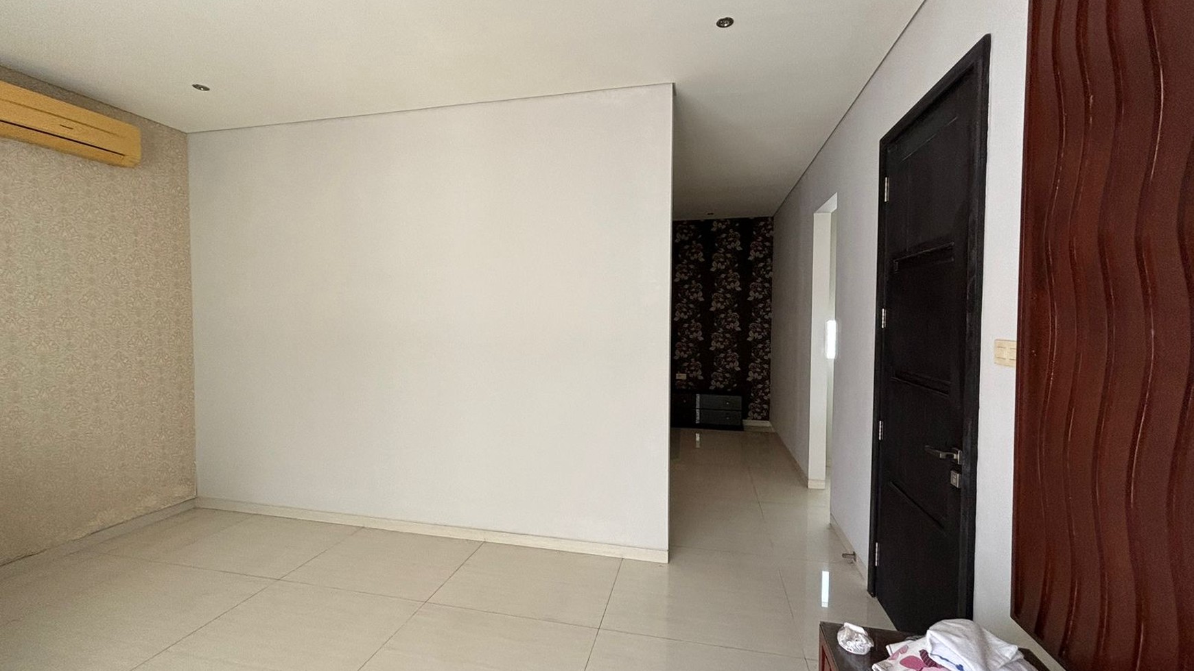 Dijual Rumah Raya Citraland Utama Surabaya Barat- Luas 541 am2 - Mewah Modern RAYA KEMBAR Utama Komersial Area Cocok buat Segala Usaha / Rumah Tinggal Mewah