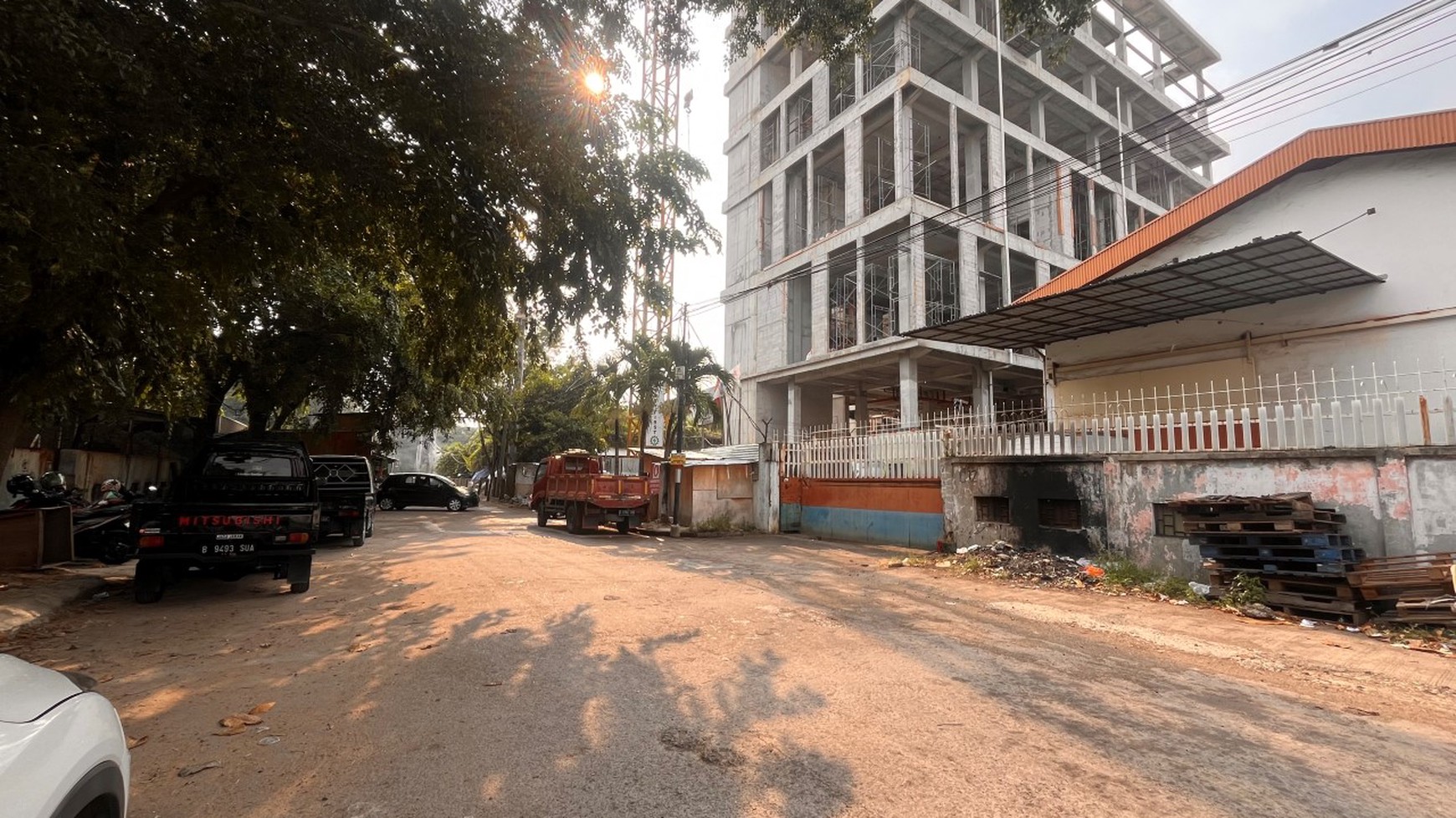 Rumah Hitung Tanah Area Cipete