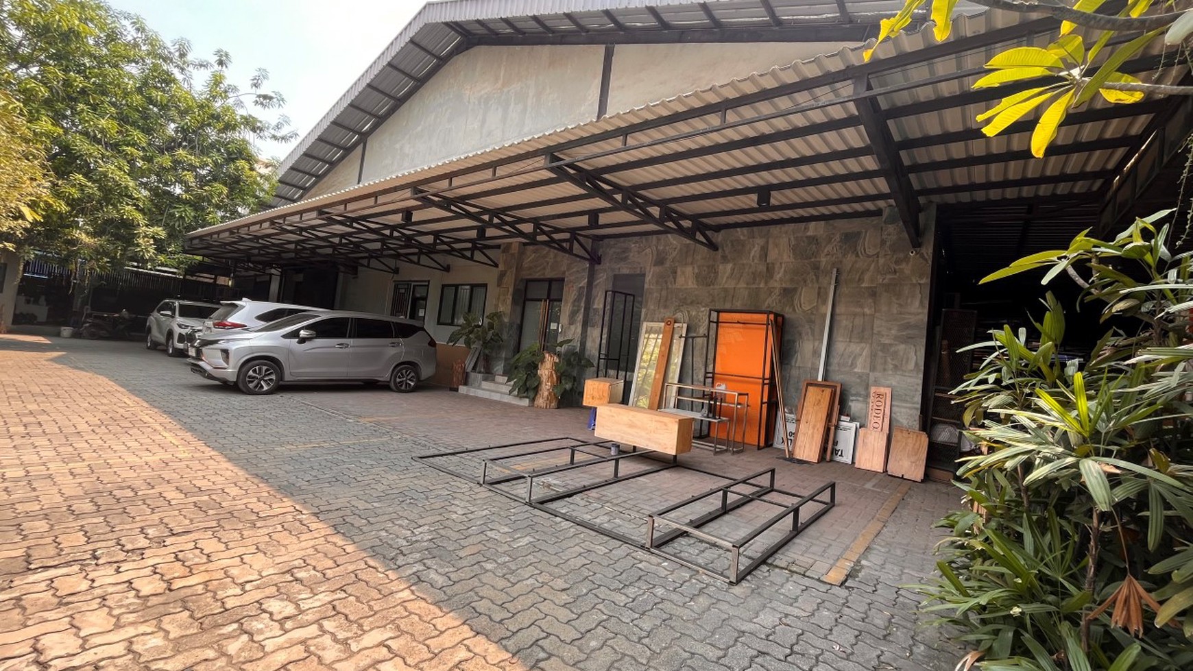 Rumah Hitung Tanah Area Cipete