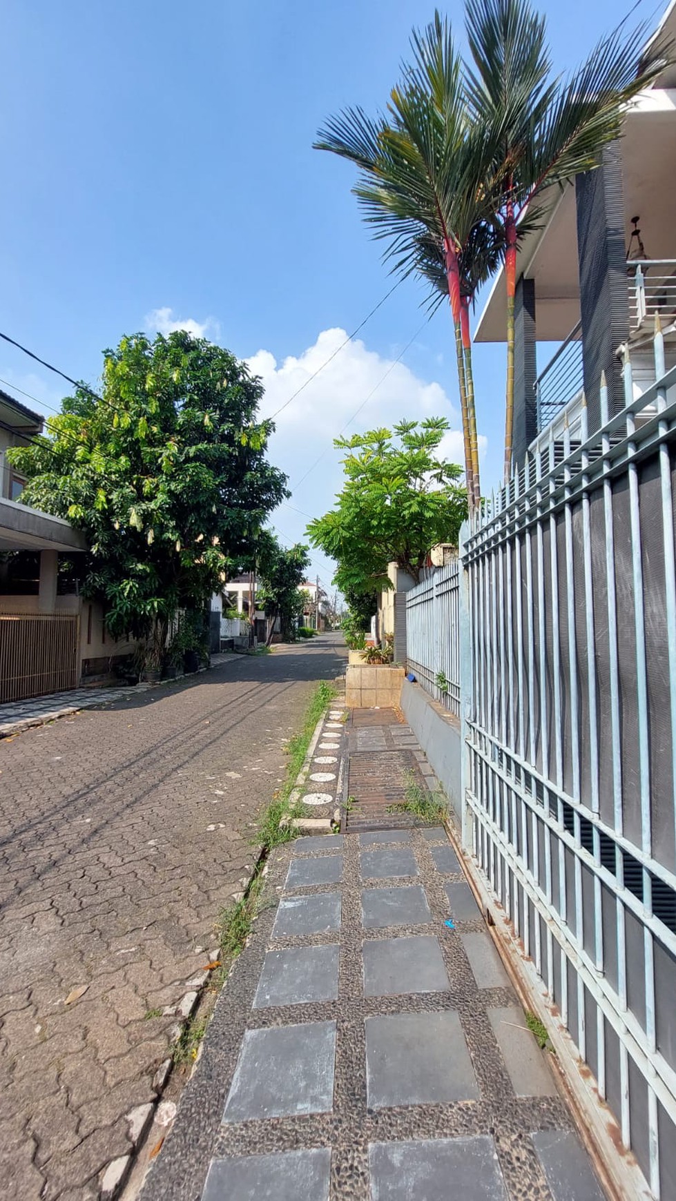 Rumah Hook Siap Huni dan Strategis dekat Bintaro Jaya @Ciputat