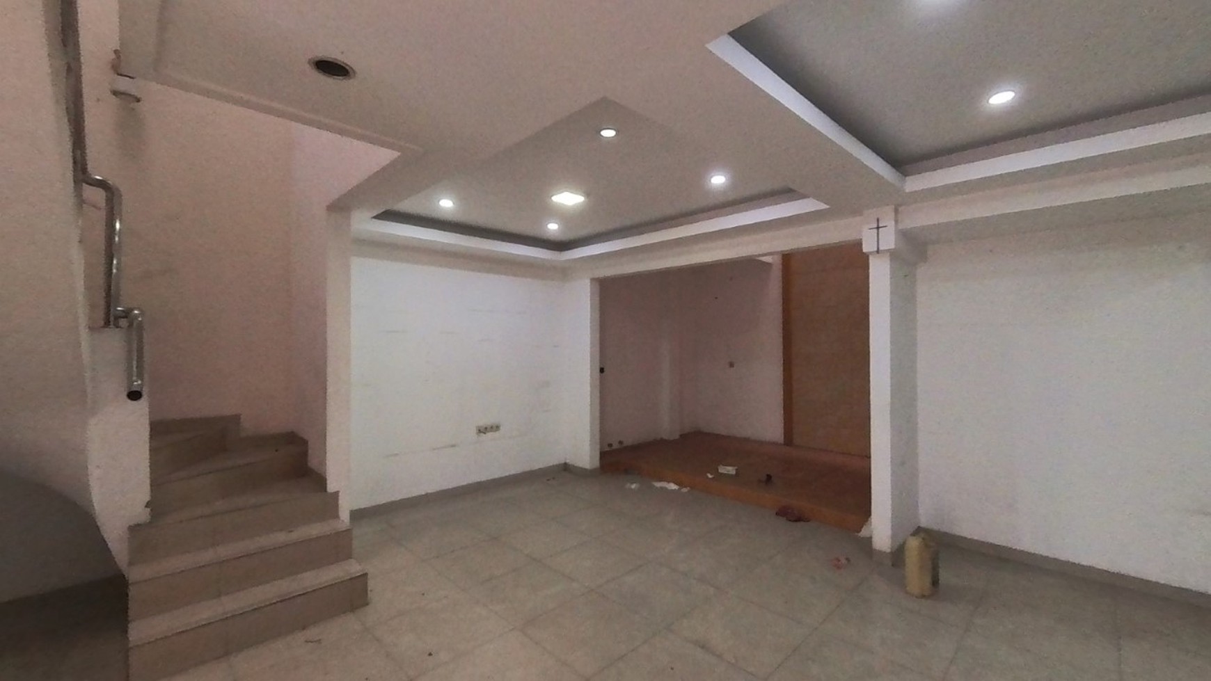 Rumah Janur Indah, Kelapa Gading Luas 9x17m2