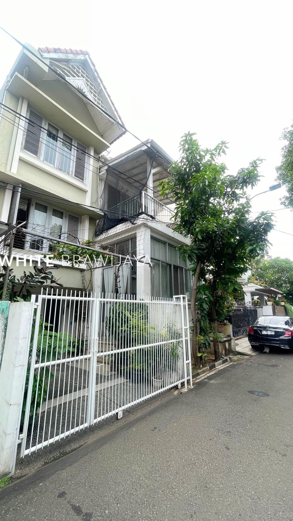 Rumah Siap Huni Area Pondok Indah Lokasi Strategis