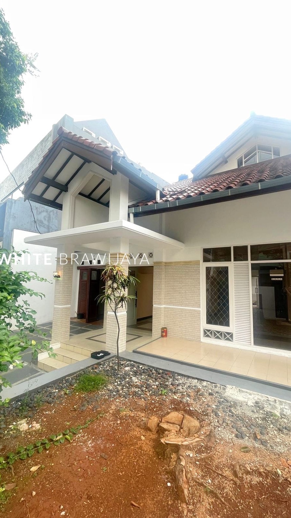 Rumah Siap Huni Dalam Kompleks Lingkungan Tenang Area Kebayoran Baru