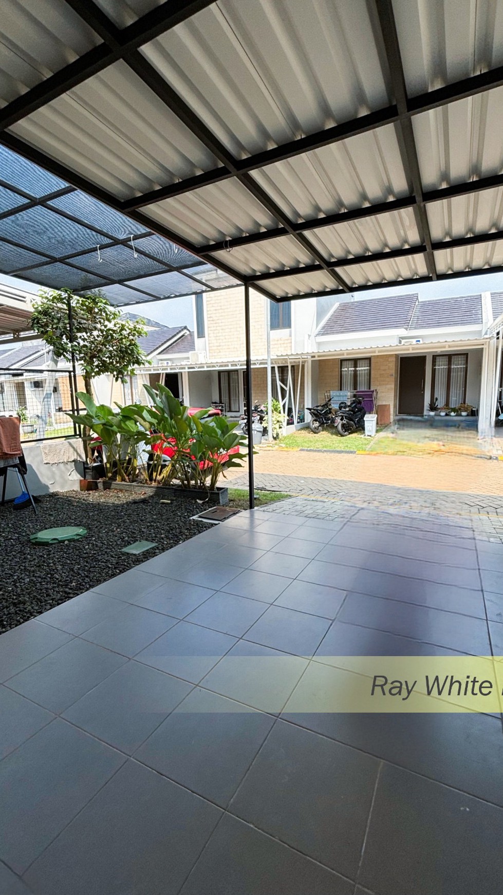 RUMAH MINIMALIS FULLFURNISH TINGGAL BAWA KOPER DI DALAM CLSTER FORTUNE GRAHA RAYA, TANGERANG SELATAN