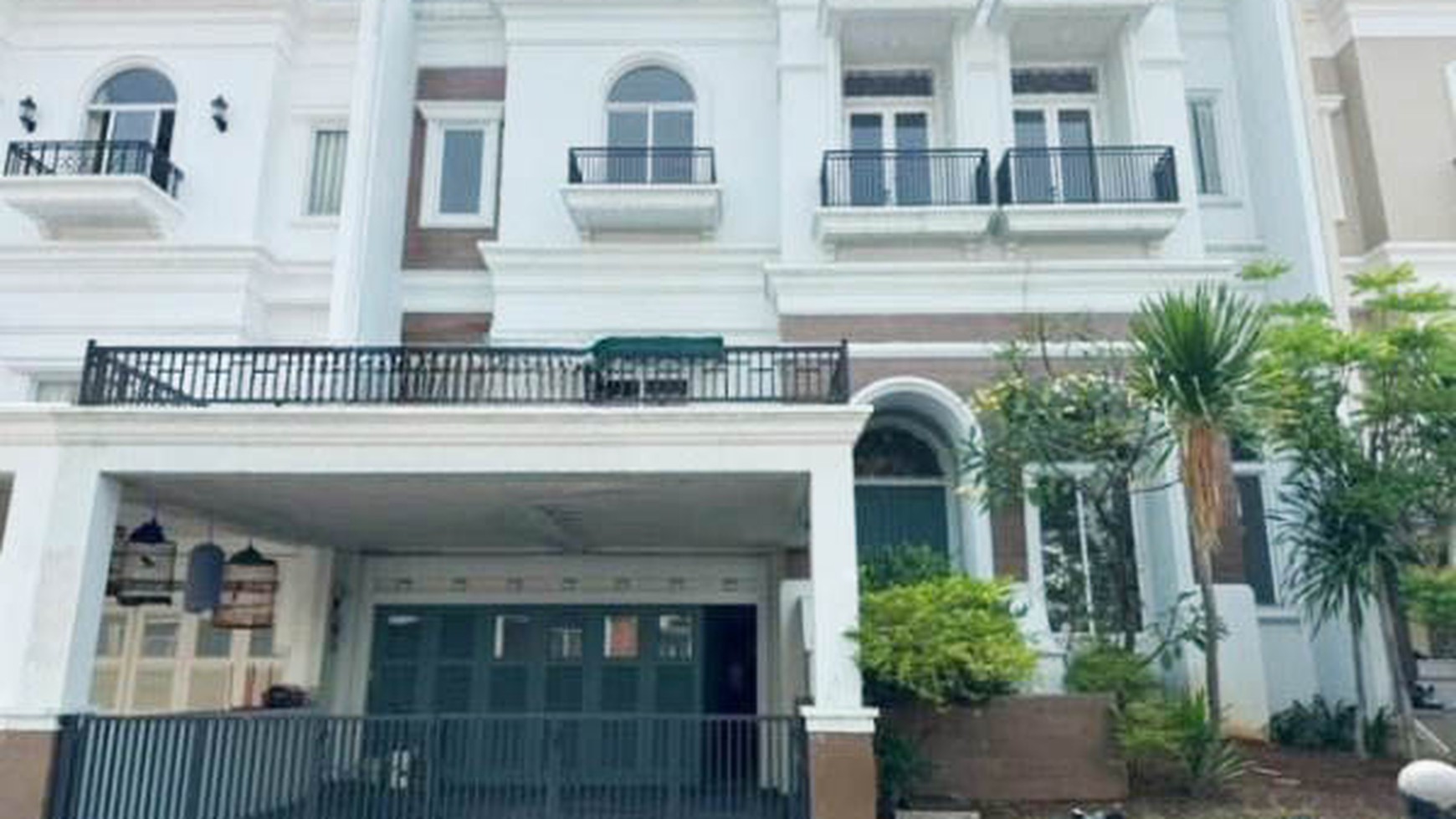 Rumah Royal Gading Mansion, Kelapa Gading Luas 10x20m2