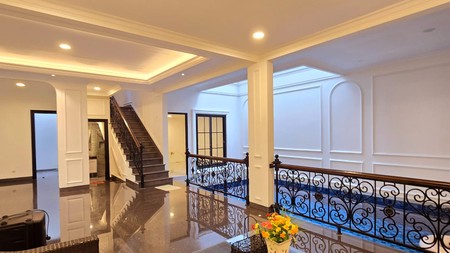 Rumah Mewah,dalam ruangan bagus di Bintaro Jaya 7.