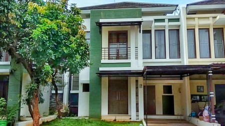 Rumah 2 Lantai Dijual di Cluster West Esplanade, Grand Wisata Bekasi - Siap Huni, Aman, dan Nyaman