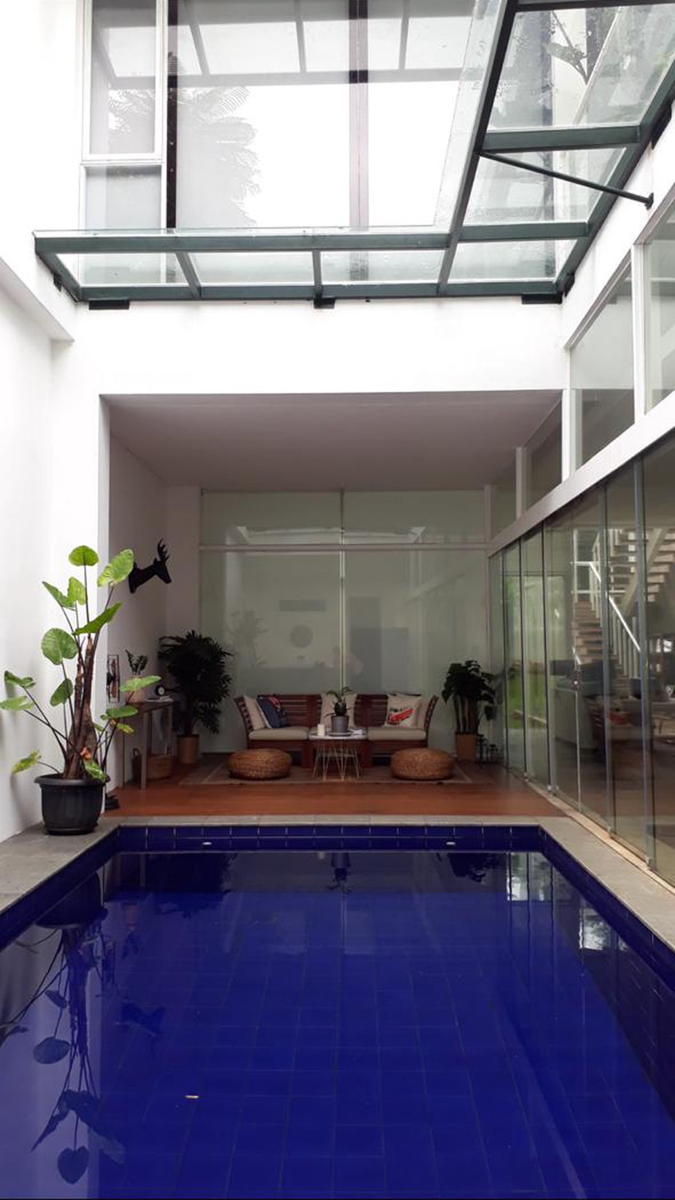 For rent spanish resort house inside private area in kemang, jaksel