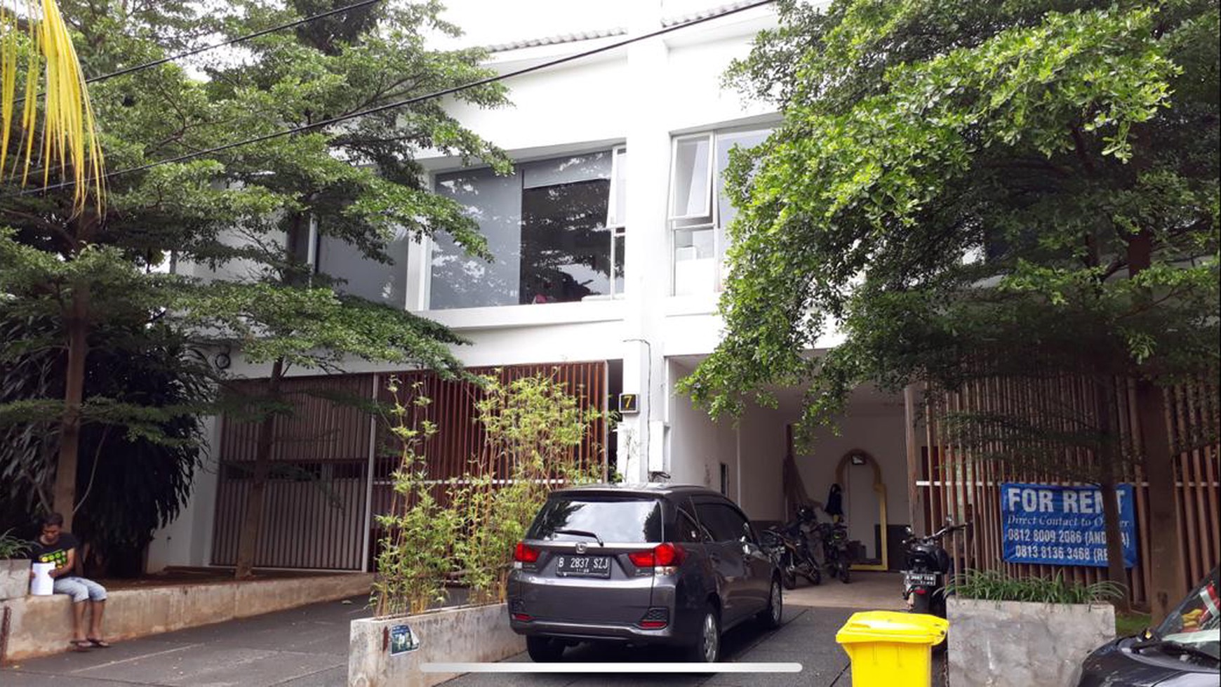 For rent spanish resort house inside private area in kemang, jaksel