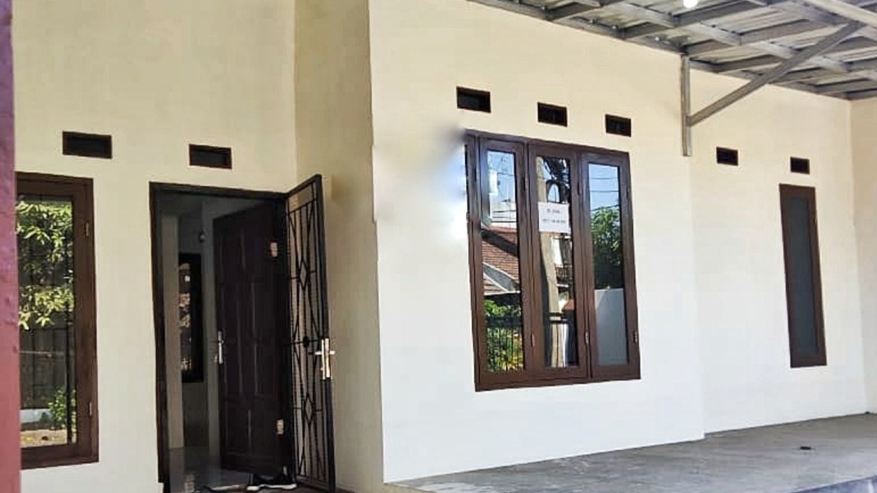 Rumah Renovasi Baru Dijual di Perumahan Dukuh Zamrud, Bekasi Timur - Lokasi Strategis dan Akses Mudah