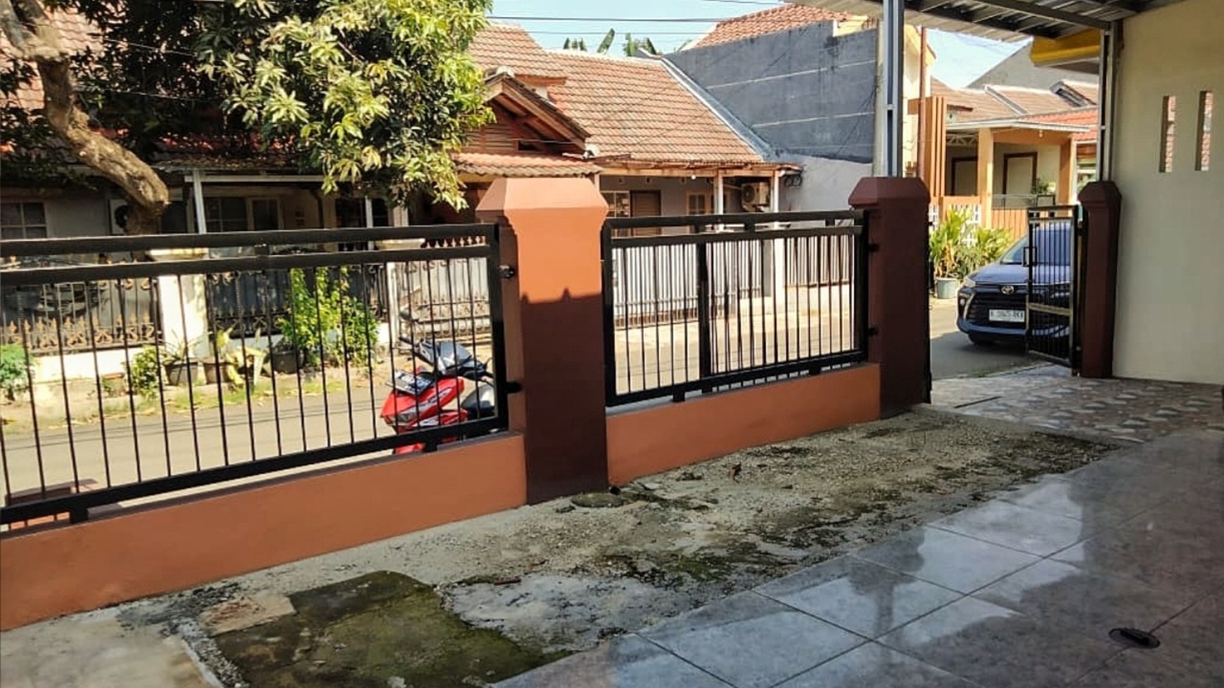 Rumah Renovasi Baru Dijual di Perumahan Dukuh Zamrud, Bekasi Timur - Lokasi Strategis dan Akses Mudah