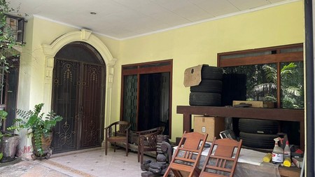 Rumah Bagus Keluarga Siap Huni 2 Tingkat di Kebayoran Baru, Jakarta Selatan